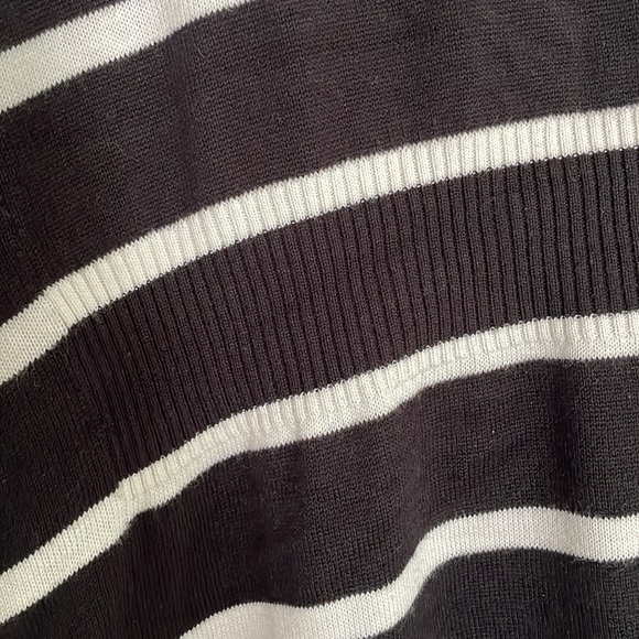 Mid length black and white stripe knit cardigan duster sweater size large - Picture 4 of 5